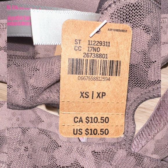 Pink Victoria Secret Wear Everywhere Lace Thong Panty NWT - Picture 3 of 5